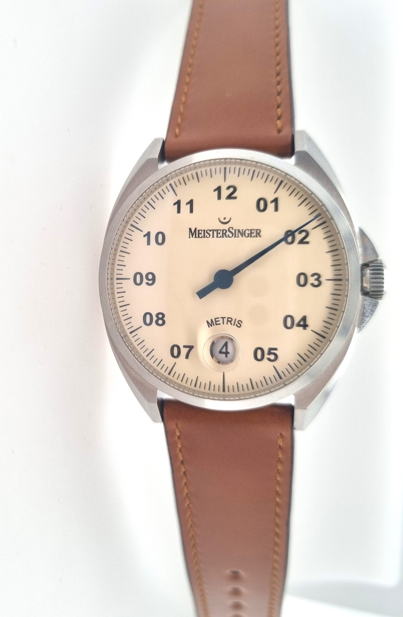 Montre homme MeisterSinger Metris automatique sur cuir brun, 38mm