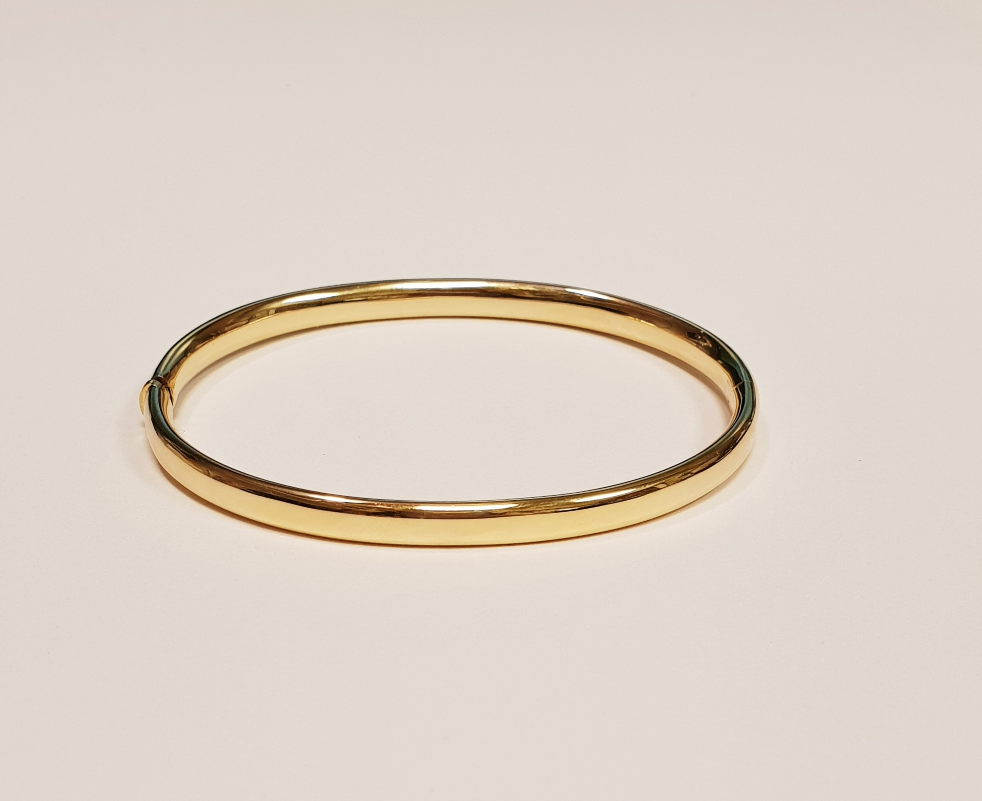 vendu # Bracelet rigide or jaune 18K ( façon 480€ + 16gr de votre or )-0