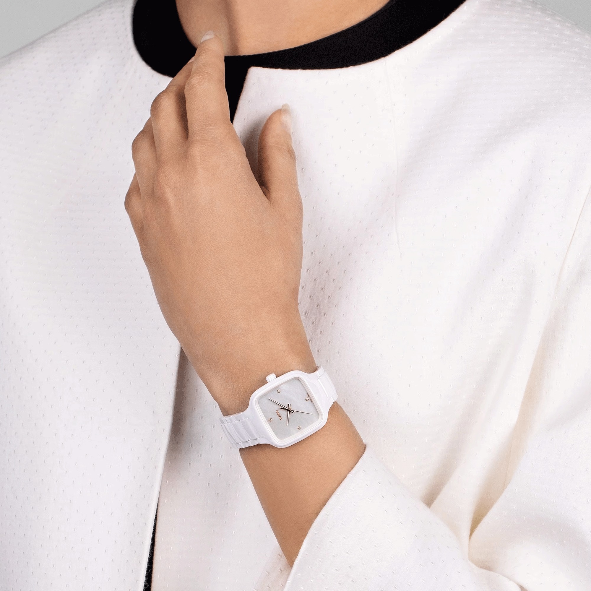 # Montre dame Rado True Square Diamonds en céramique blanche haute technologie carrées - Image 4