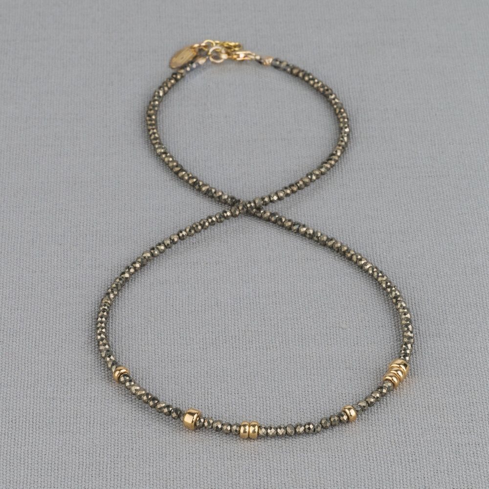 Collier 44+3cm avec boules Goldfilled et de pyrite