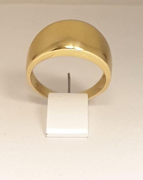 Bague tout or style chevalière, or jaune 18K polie, 6.8gr
