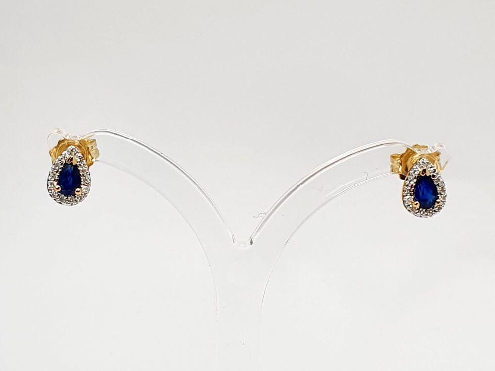 # Boucles d'oreilles or jaune avec 0.48ct saphirs taille poires et entourage 0.13ct diamants naturels, 8.3mm