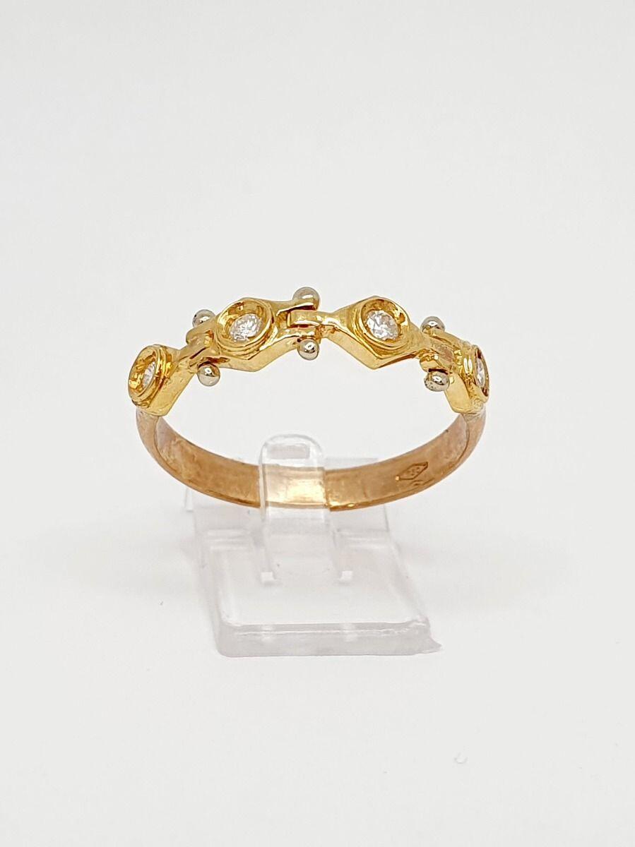 Bague or jaune 18K avec 0.12ct diamants naturelles