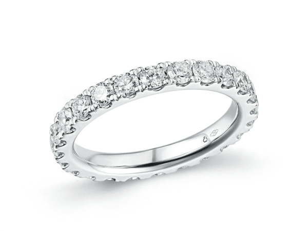 # Bague alliance or blanc 18K avec 1.59ct diamants naturels