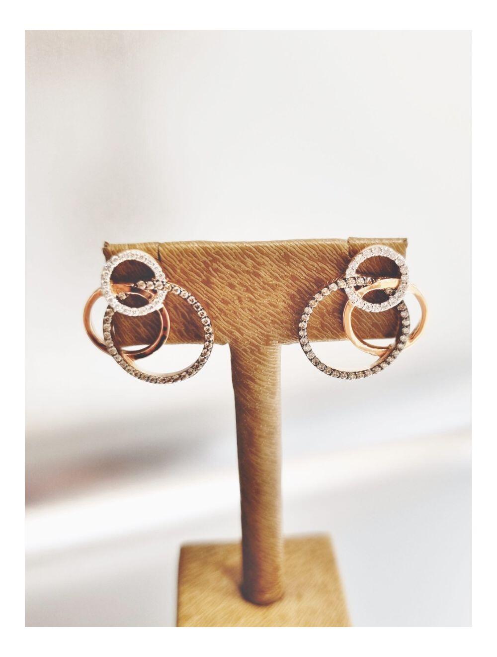 # Boucles d'oreilles or rose 18K avec 0.15ct diamants naturels et 0.27ct diamants naturels cognac