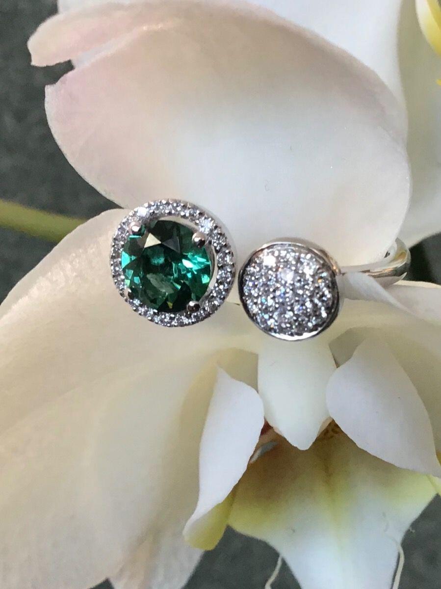# Bague or blanc avec Tourmaline de 0.83ct et brillants de 0.2ct