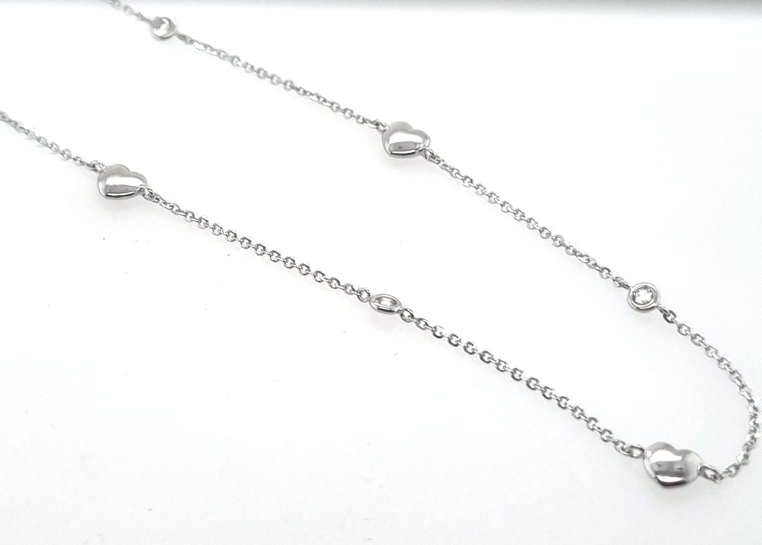 Collier coeurs chaîne 42+3cm or blanc 18K avec zircons en serti clos