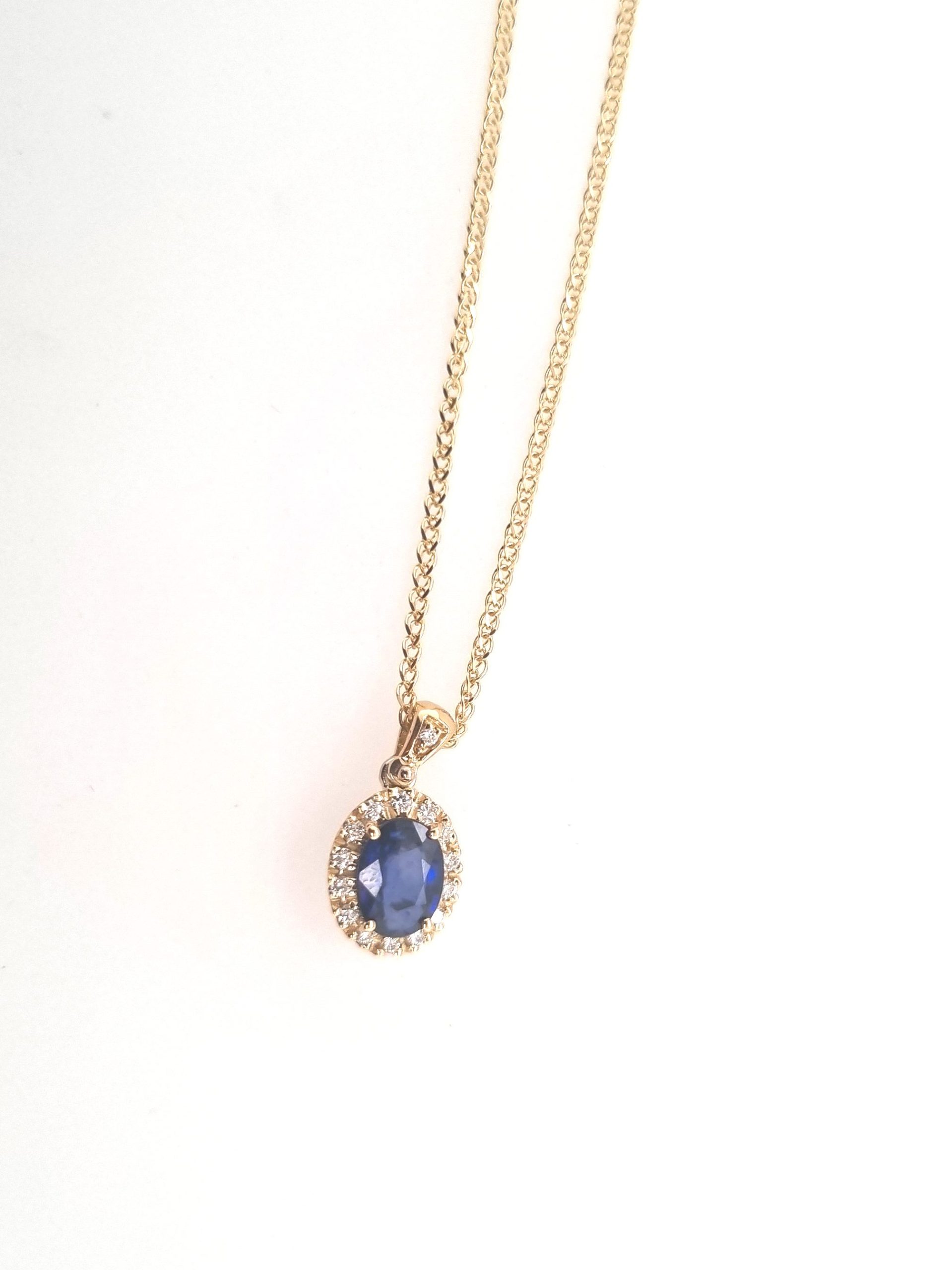 Collier chaîne 40+2cm or jaune 18K avec 1ct saphir bleu et 0.13ct diamants naturels