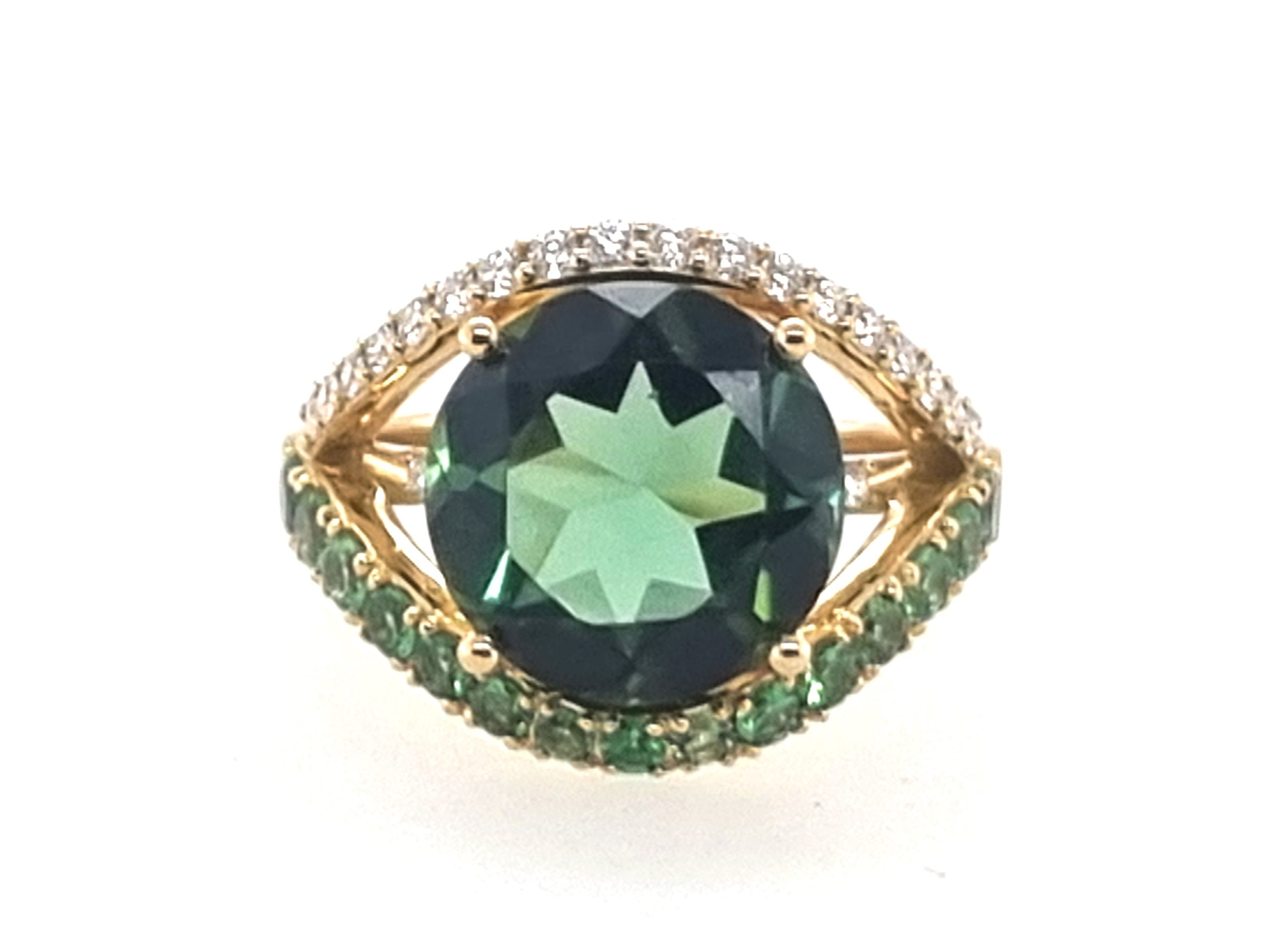 Bague or jaune 18K avec 0.81ct Tsavorite, 5.75ct tourmaline vert et 0.26ct diamants naturels