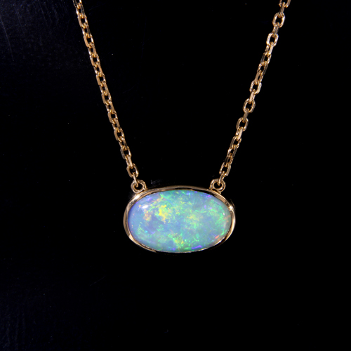 Chaine 40+5cm or jaune 18K avec 3.6ct opal