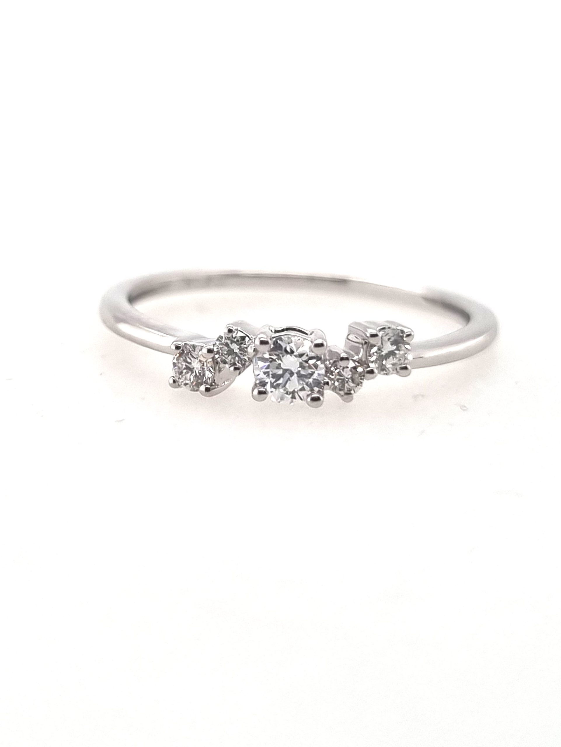 Bague or blanc 18K avec 0.21ct diamants naturels